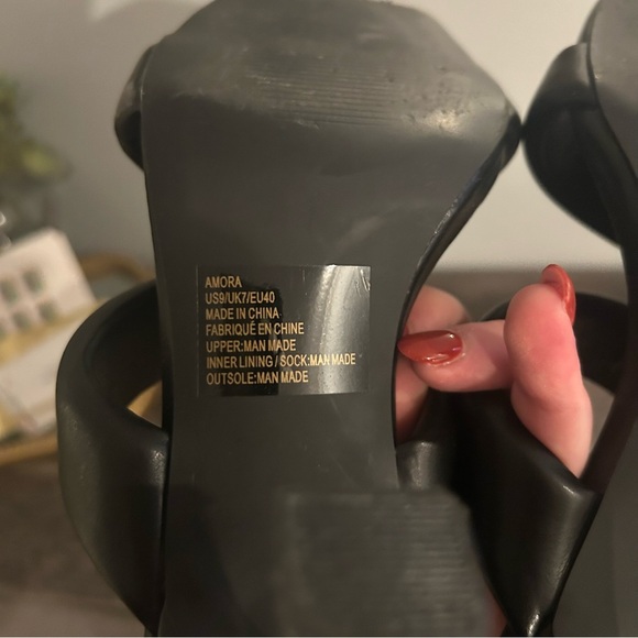 Shoe Dazzle Women's Black Caviar Faux Leather Amora Heeled Sandal - Size 9 - Picture 6 of 6